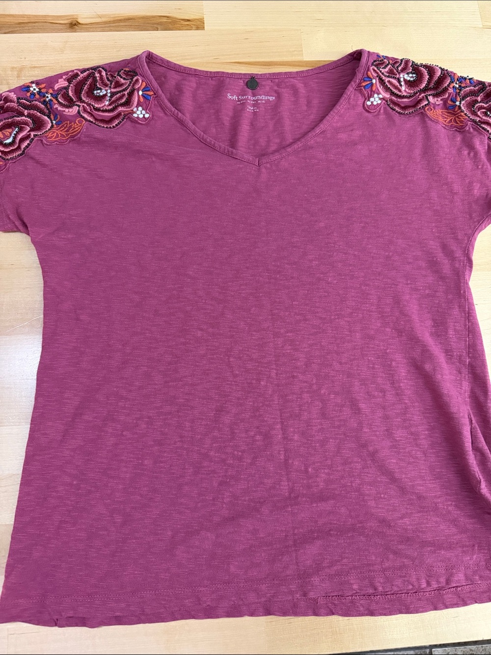 Soft Surroundings Embroidered V Neck Tee Med